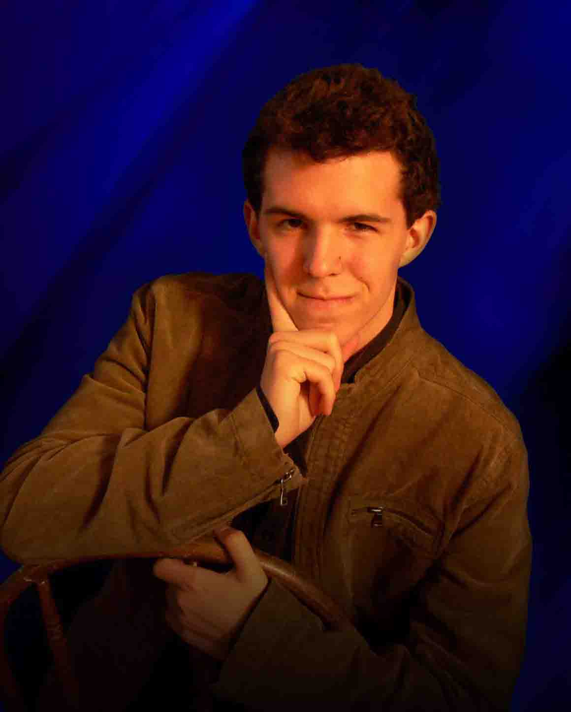 Comedy Magician and Illusionist Sam Pearce
